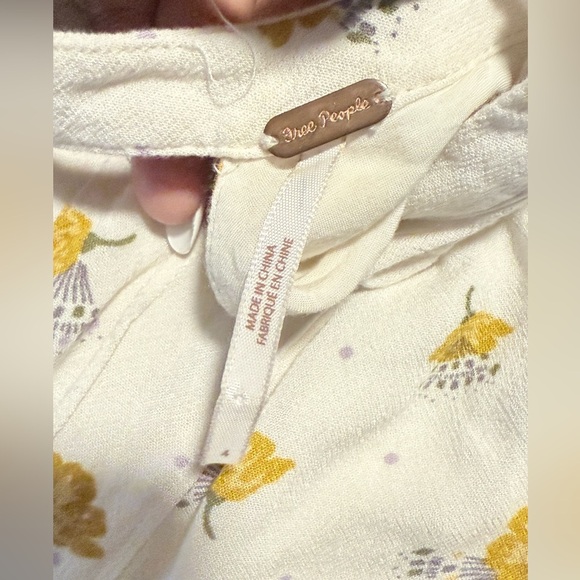 Free People 8 Teagan Floral Mini Dress Cut Out Yellow Floral Bell Sleeve Boho - Picture 11 of 11